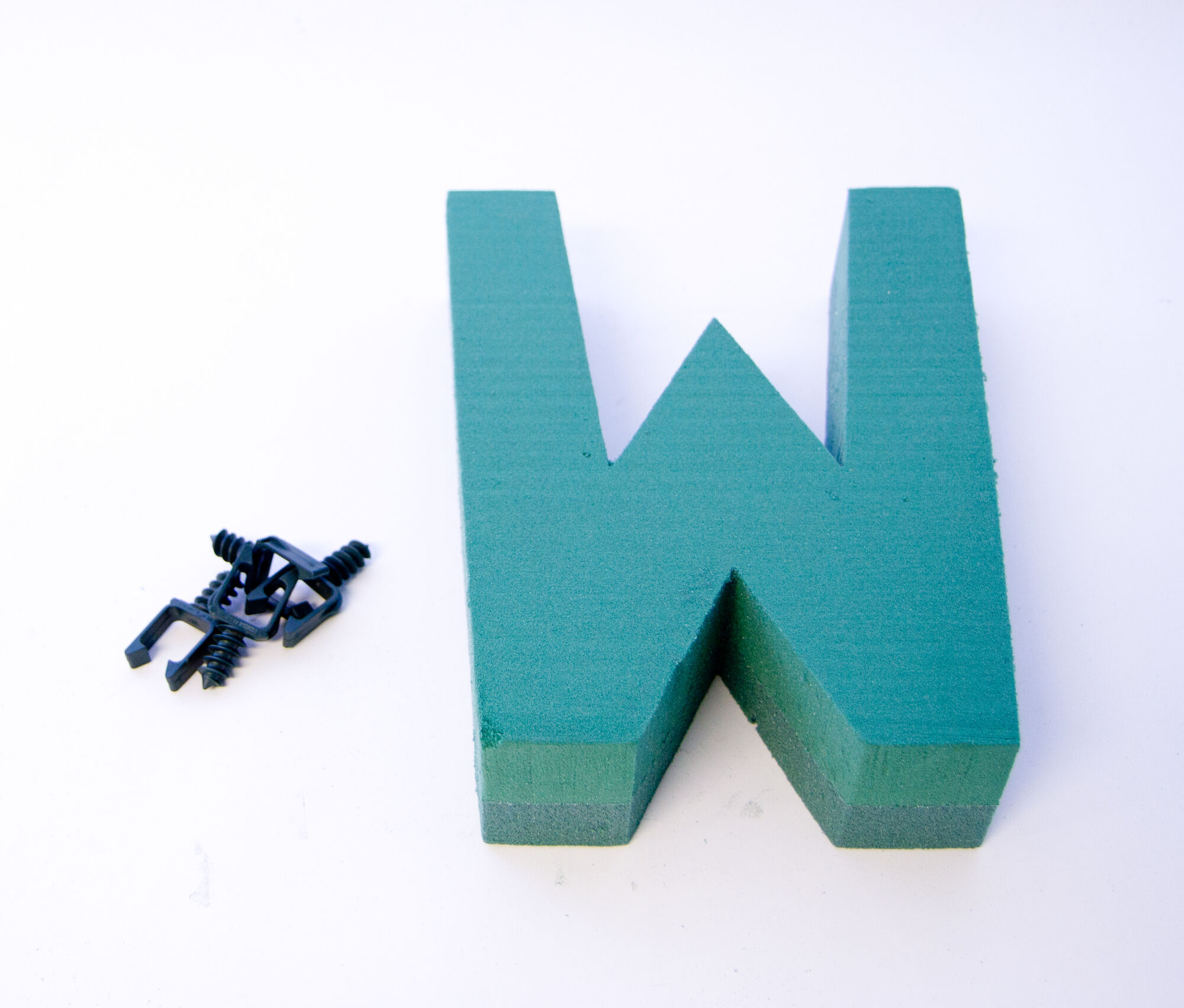 Oasis Foam Frame Letter - W