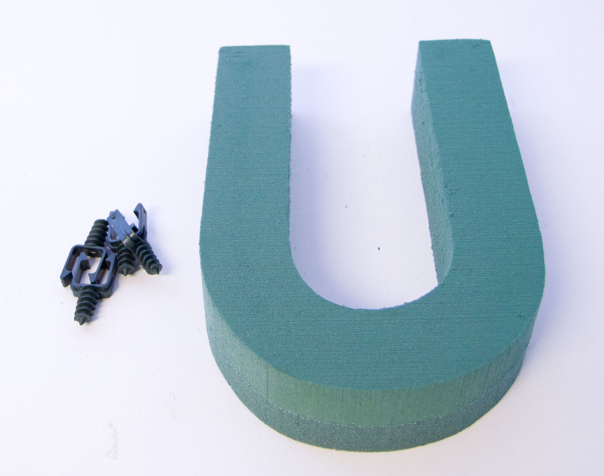 Oasis Foam Frame Letter - U
