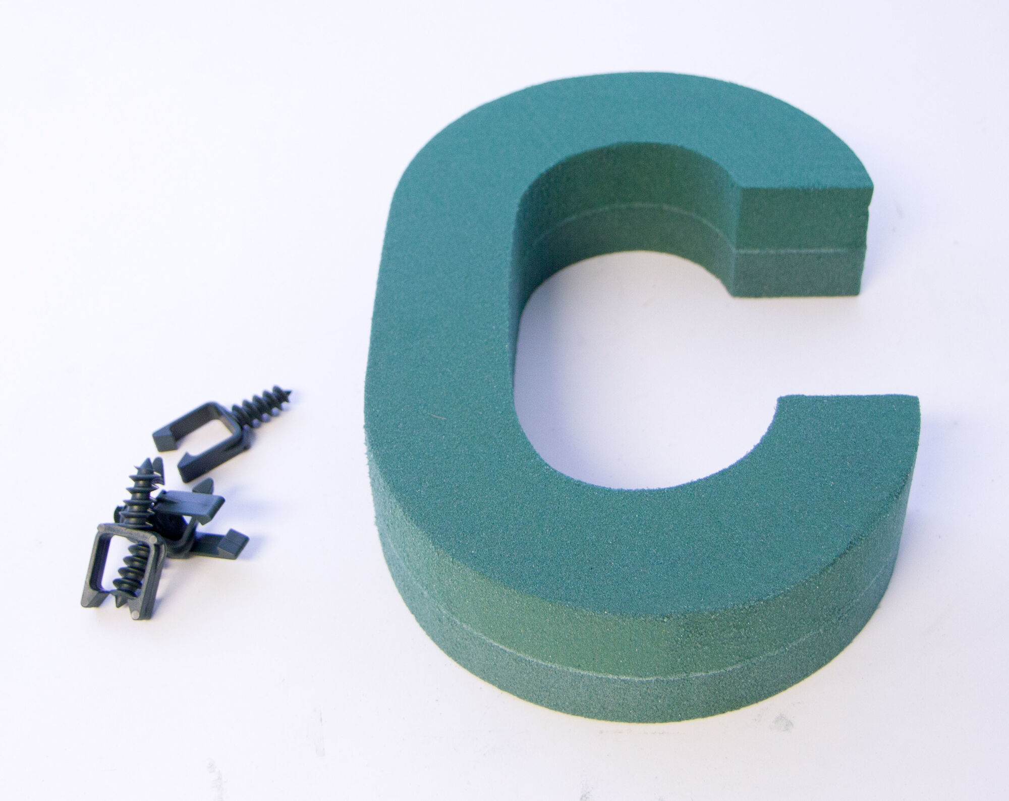 Oasis Foam Frame Letter - C