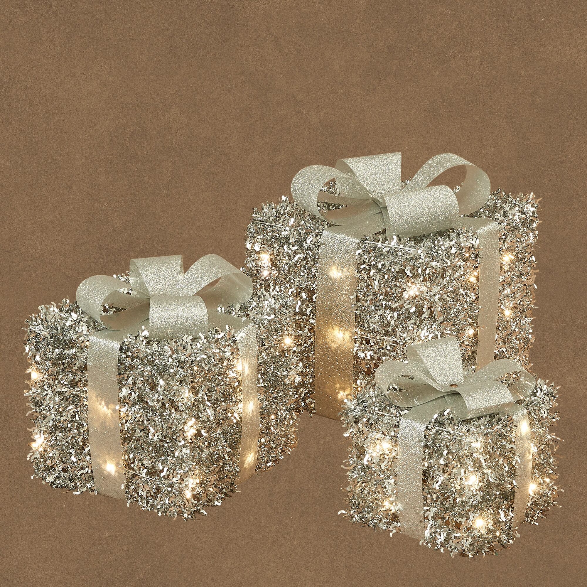 Cadeau zilver warm wit 3 stuks 65 led battery operated en timer