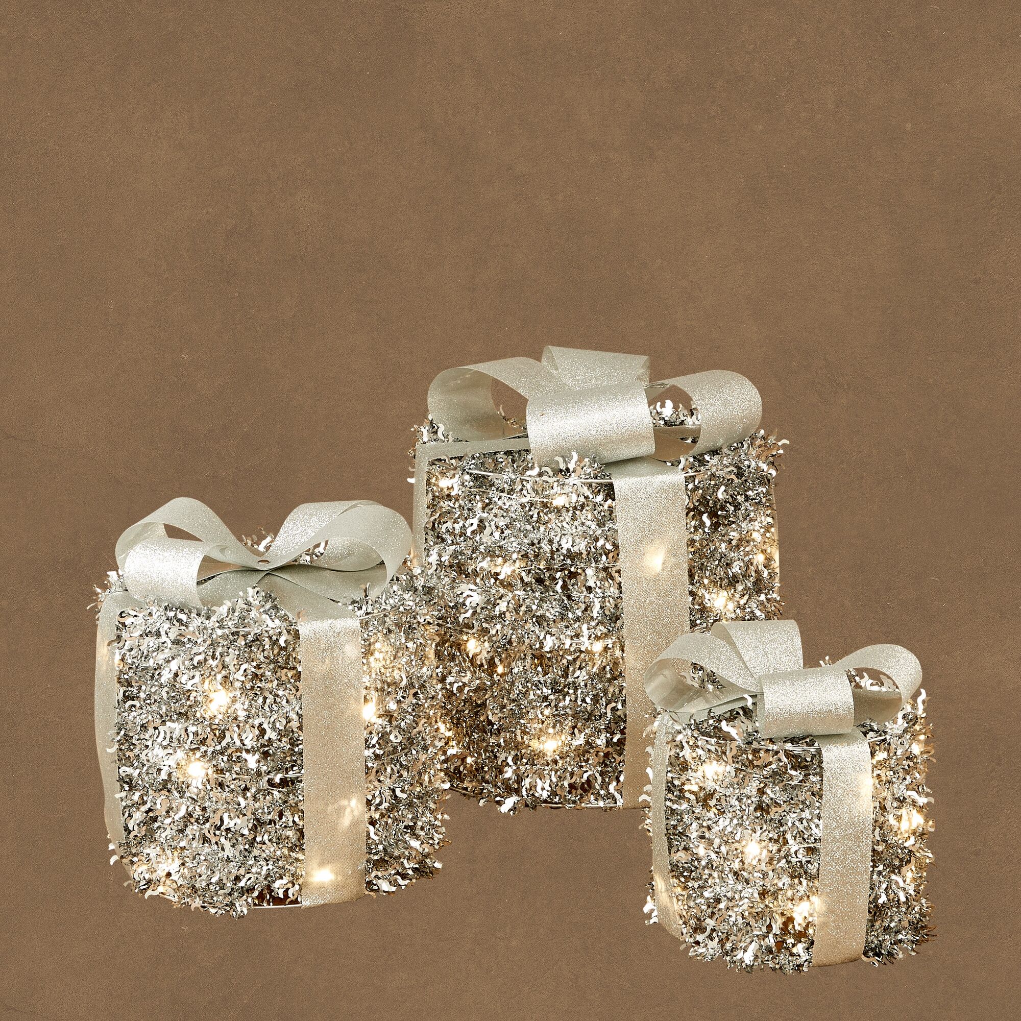 Cadeau zilver warm wit 3 stuks 65 led battery operated en timer